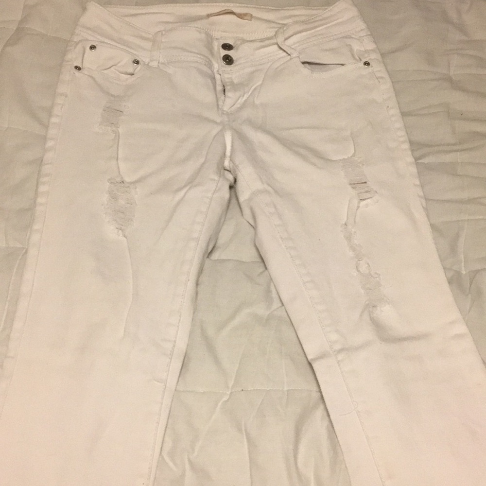 White capris